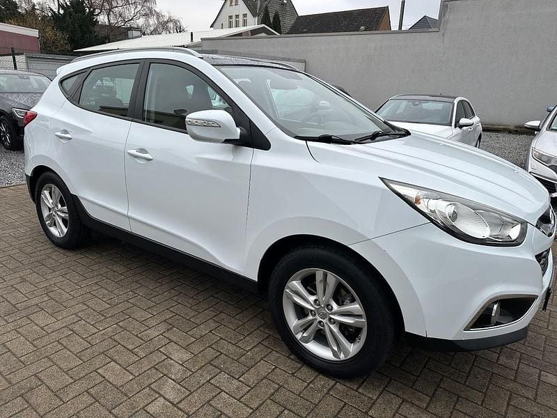 Gebraucht Hyundai ix35 Style 184 PS (135 kW) 2010 Weiß SUV