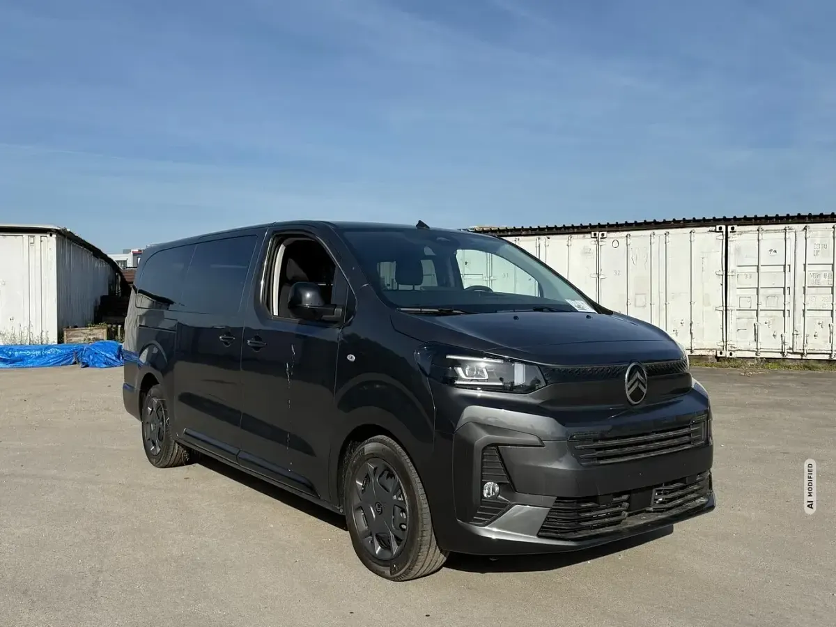 Neu Citroën Spacetourer 179 PS (131 kW) 2026 Grau metallic Van / Kleinbus