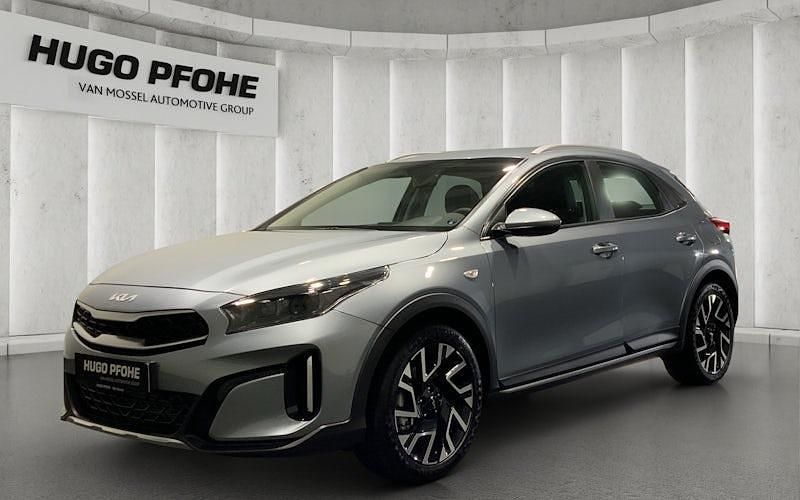 Neu Kia XCeed Vision 140 PS (102 kW) 2025 Lunarsilber metallic SUV