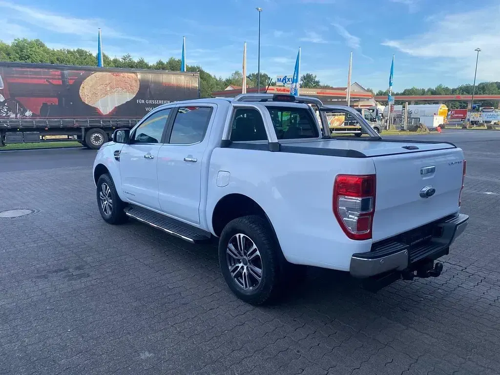 Gebraucht Ford Ranger 213 PS (156 kW) 2022 Weiß Pickup