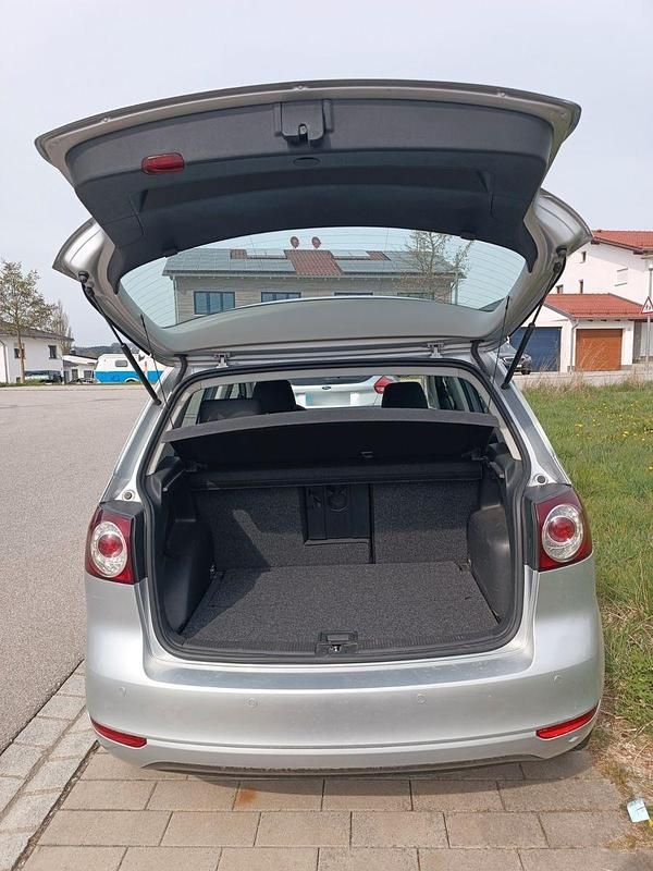 Gebraucht VW Golf Plus Cross Trendline 102 PS (75 kW) 2009 Silber Van / Kleinbus