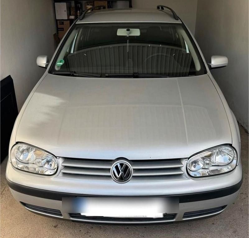 Silber Gebraucht 2005 VW Golf IV Kombi | 1.600 € (Etwas zu teuer) - Bild 1/4