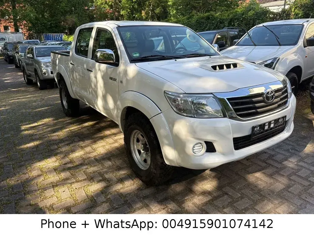 Gebraucht Toyota HiLux 171 PS (125 kW) 2009 Silber Pickup