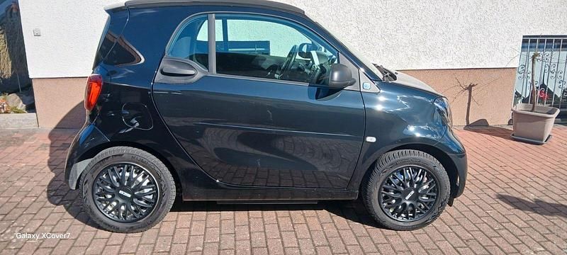 Gebraucht Smart ForTwo Coupé 60 kW (82 PS) 2020 Schwarz Coupé