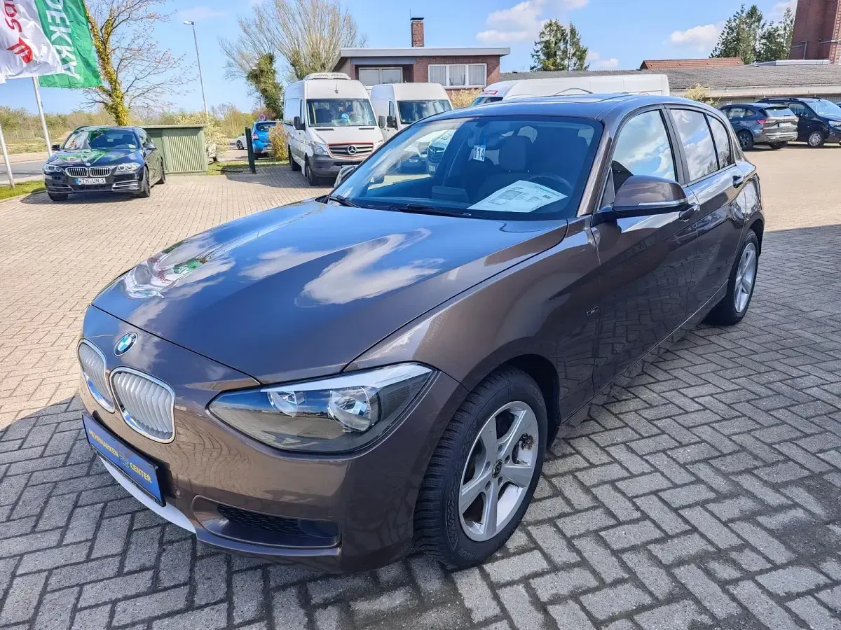 Gebraucht BMW 118 Sport Line 170 PS (125 kW) 2013 Braun Kleinwagen