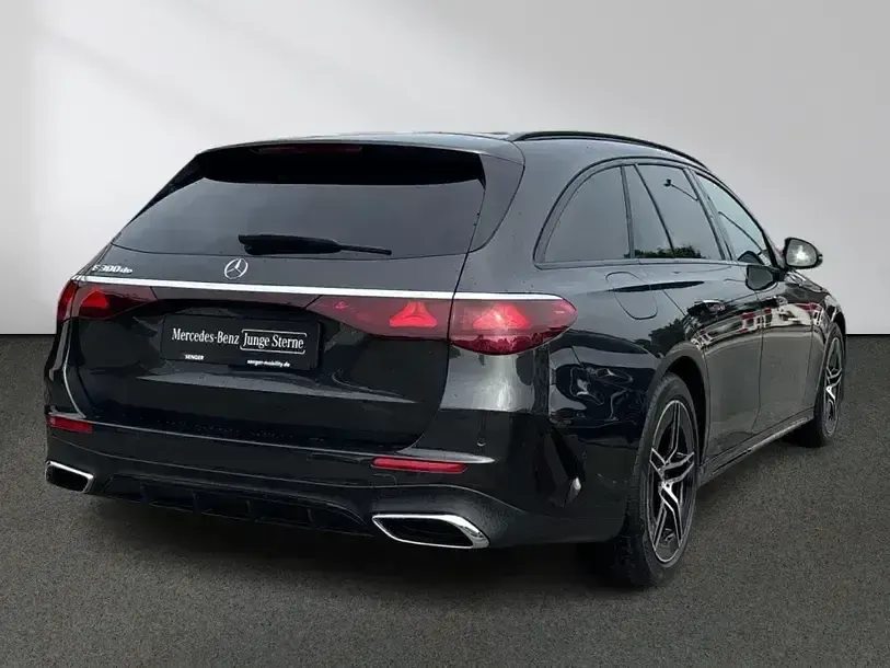 Gebraucht Mercedes E300 AMG line 313 PS (230 kW) 2025 Lack graphitgrau Kombi