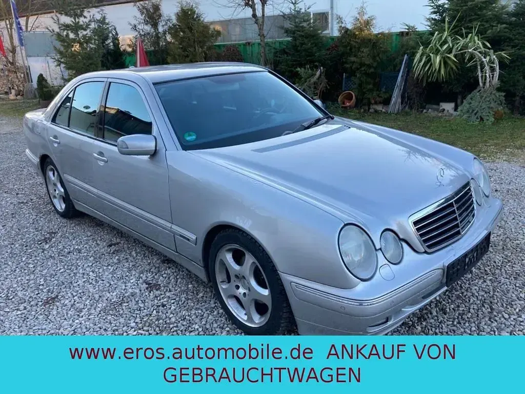 Second-hand Mercedes E200 163 CP (119 kW) 2001 Argintiu Berlinǎ