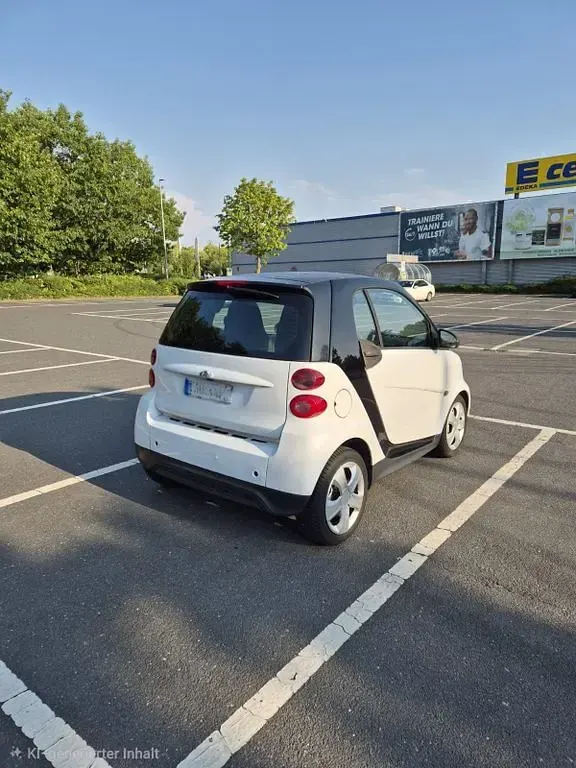 Gebraucht Smart ForTwo Coupé Pure 61 PS (44 kW) 2014 Weiß Coupé