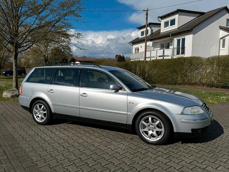 Gebraucht VW Passat Comfortline 193 PS (141 kW) 2000 Silber Kombi