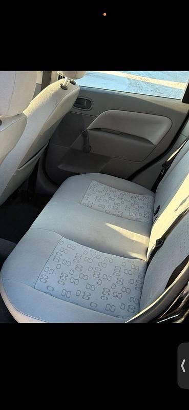 Gebraucht Ford Fiesta 80 PS (58 kW) 2002 Schwarz Kleinwagen