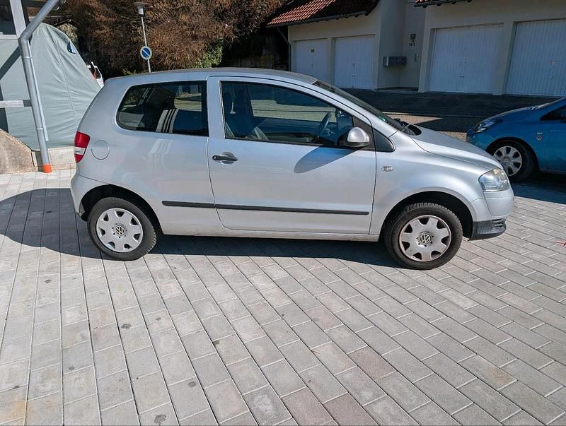 Gebraucht VW Fox 60 PS (44 kW) 2006 Silber Kleinwagen