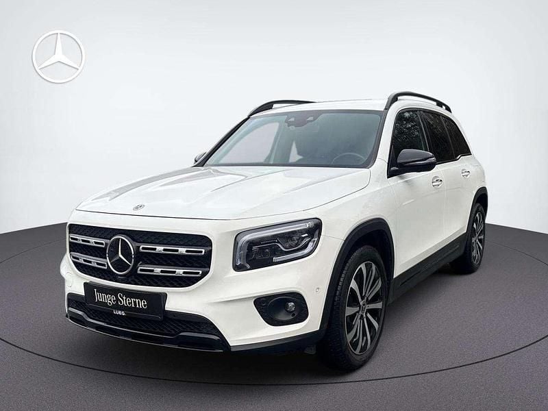 Unilack polarweiß Gebraucht 2022 Mercedes GLB220 Night SUV | 30.900 € (Guter Preis) - Bild 1/4
