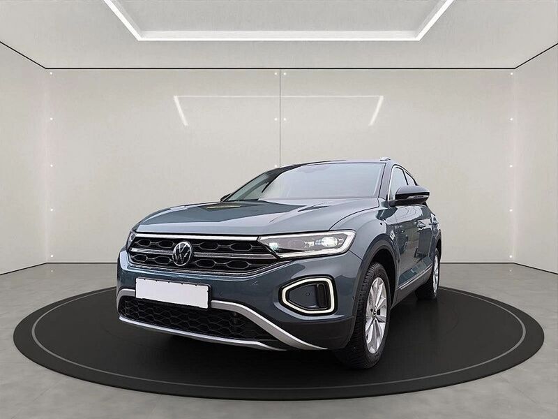 Schwarz Gebraucht 2024 VW T-Roc Style SUV | 31.289 € (Fairer Preis) - Bild 1/4