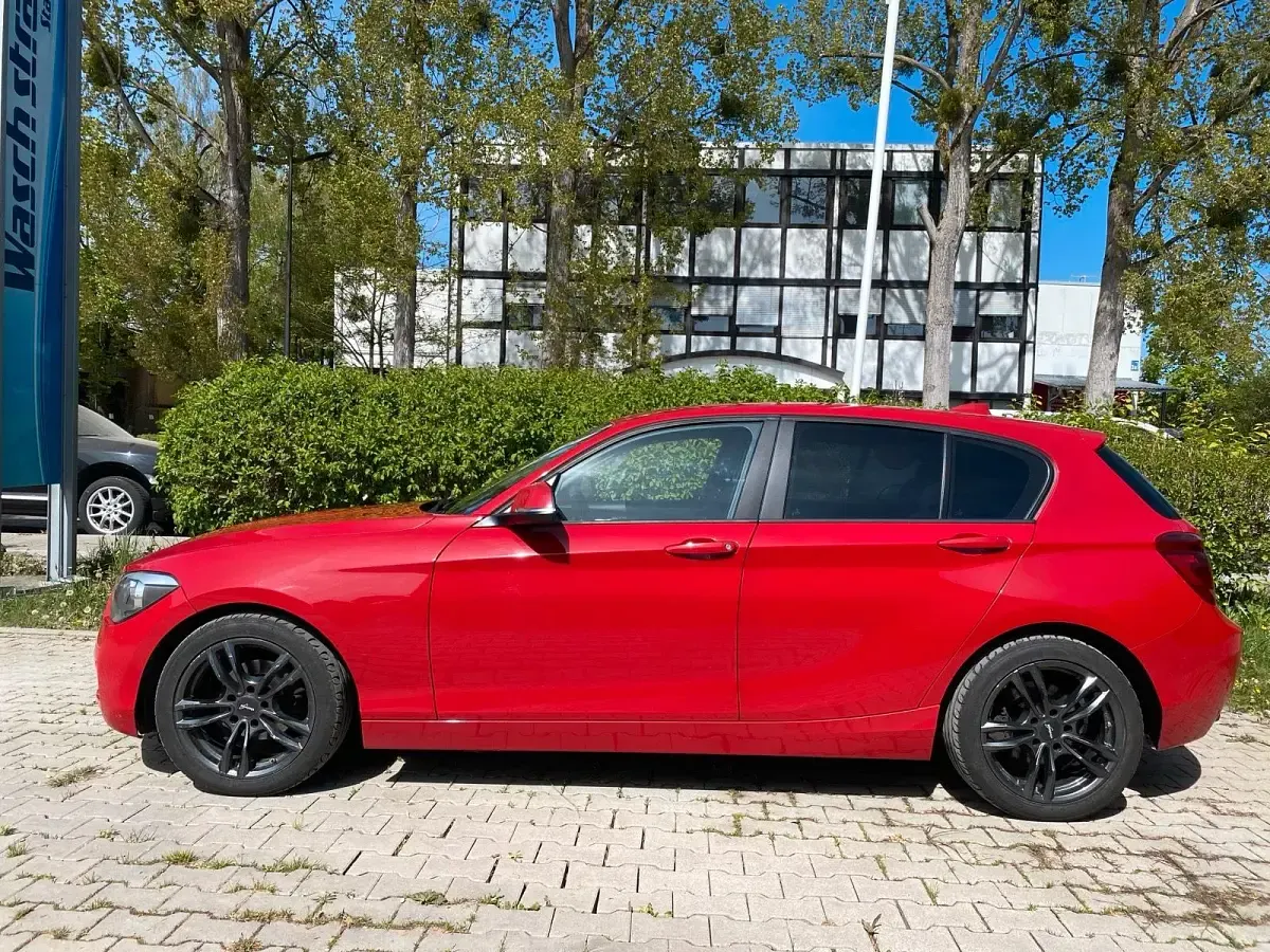 Gebraucht BMW 116 116 PS (85 kW) 2012 Rot Kleinwagen