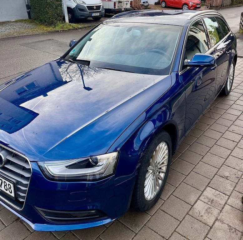 Blau Gebraucht 2016 Audi A4 Ambiente Kombi | 12.990 € (Superpreis) - Bild 1/4