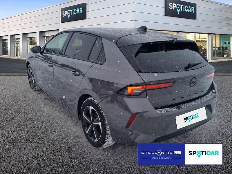 Gebraucht Opel Astra 131 PS (96 kW) 2024 Grau Limousine