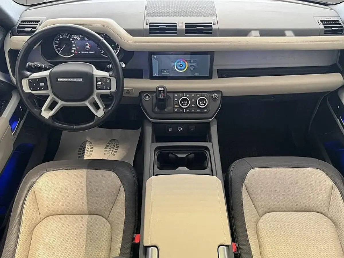 Gebraucht Land Rover Defender SE Dynamic 252 PS (185 kW) 2023 Fuji white SUV