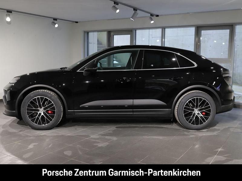 Używany Porsche Macan 380 kW (517 KM) 2025 Czarny SUV