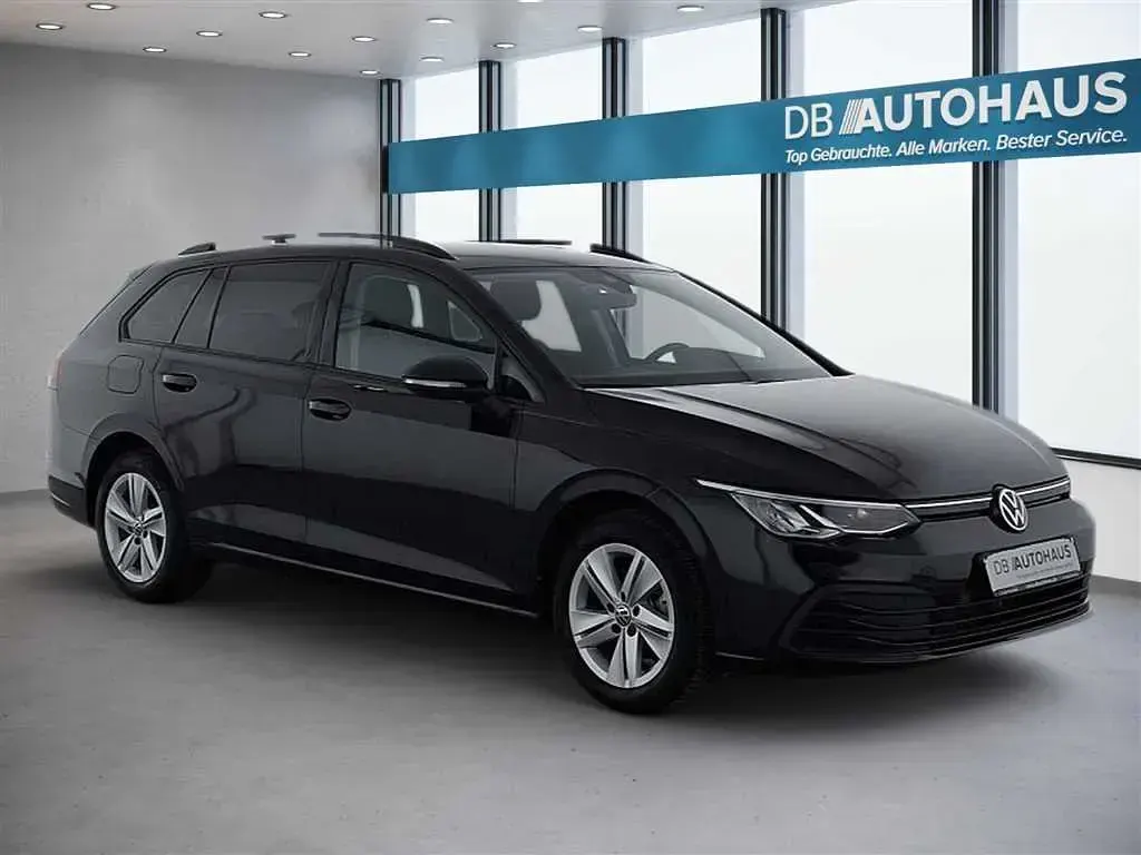 Gebraucht VW Golf VIII Life 110 PS (80 kW) 2024 Schwarz Kombi