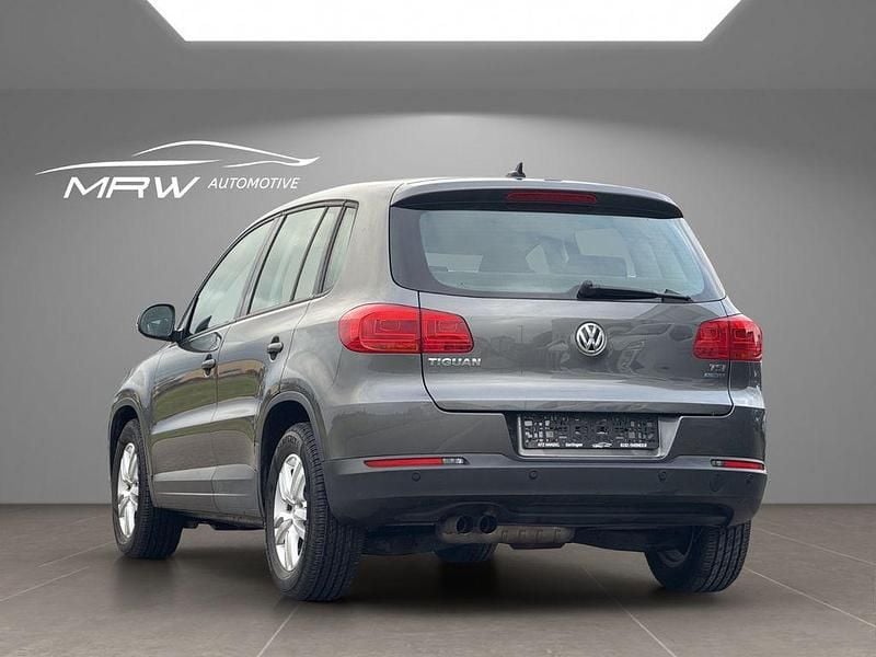 Gebraucht VW Tiguan Trendline 122 PS (89 kW) 2014 Grau SUV