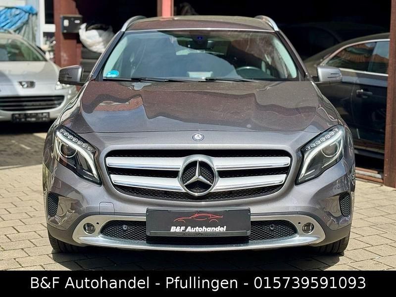 Gebraucht Mercedes GLA220 170 PS (125 kW) 2014 Grau SUV