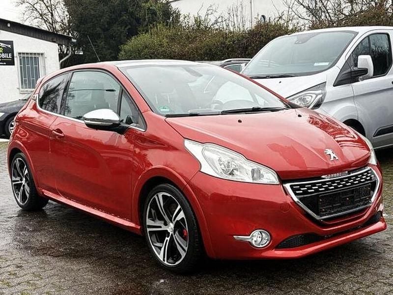 Gebraucht Peugeot 208 GTi 200 PS (147 kW) 2014 Rot Kleinwagen