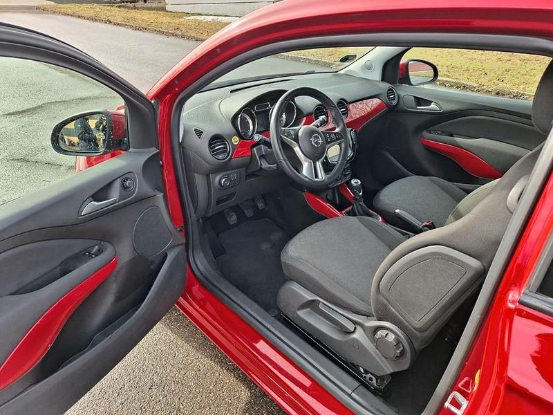Gebraucht Opel Adam 69 PS (50 kW) 2015 Rot Kleinwagen