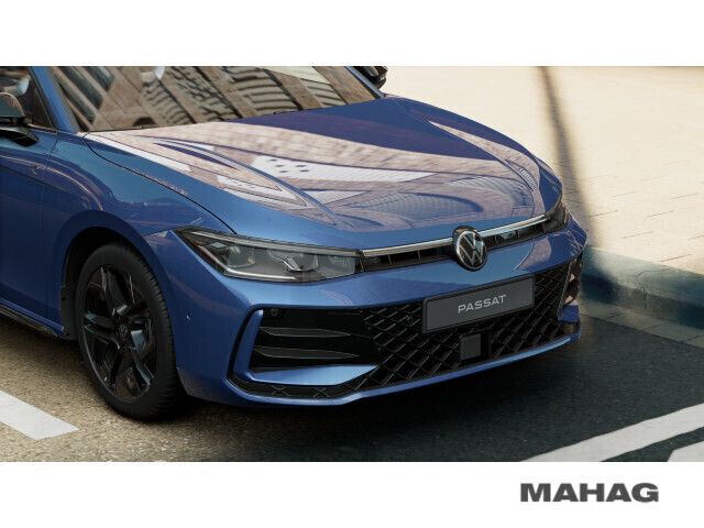 Gebraucht VW Passat R-line 265 PS (194 kW) 2022 Blau Kombi
