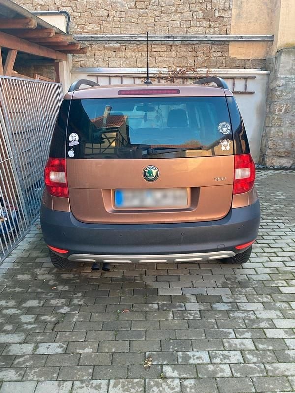Gebraucht Skoda Yeti 140 PS (102 kW) 2012 Orange SUV