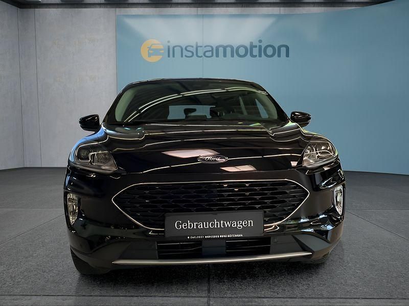 Gebraucht Ford Kuga 151 PS (111 kW) 2024 Schwarz SUV