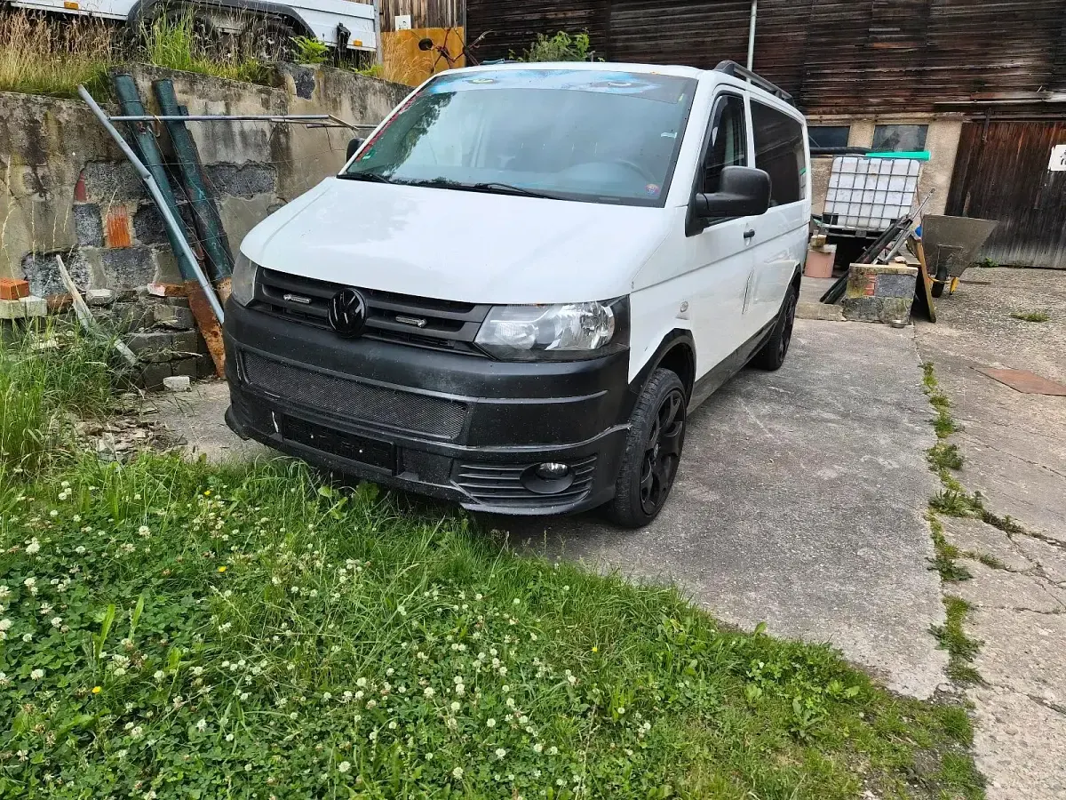 Gebraucht VW Multivan 102 PS (75 kW) 2007 Weiß Van / Kleinbus