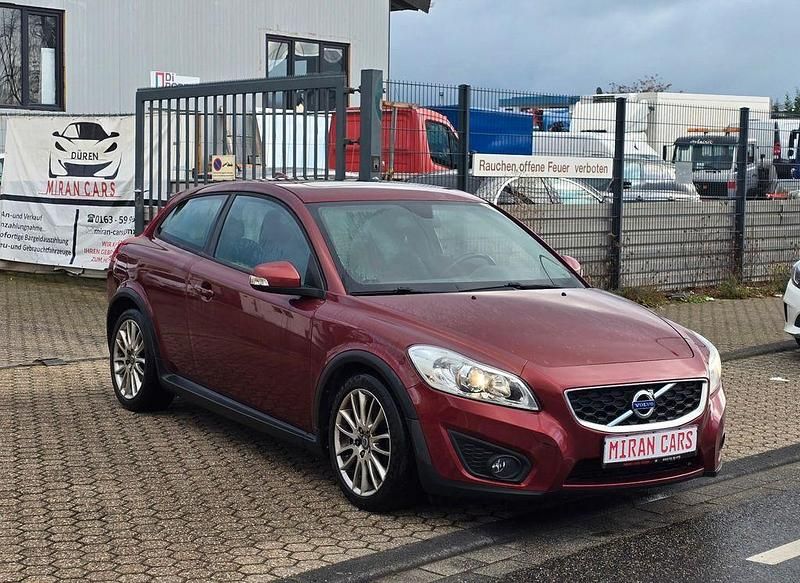 Rot Gebraucht 2010 Volvo C30 Drive Kinetic Kleinwagen | 1.999 € - Bild 1/4