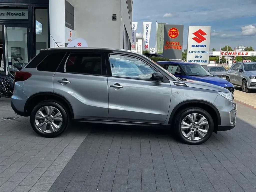 Gebraucht Suzuki Vitara Comfort 140 PS (102 kW) 2019 Grau SUV