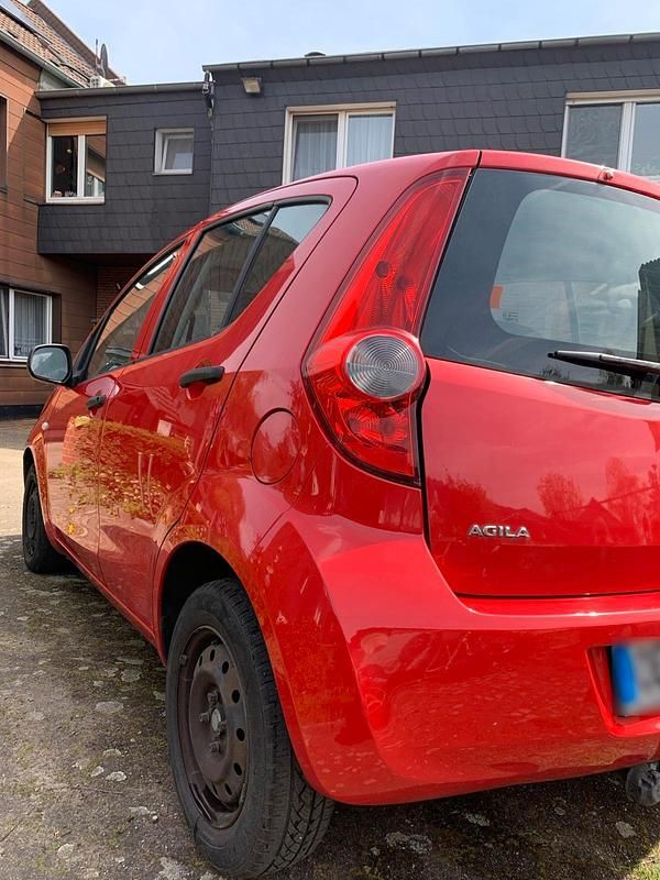 Second-hand Opel Agila 65 CP (47 kW) 2009 Roșu Hatchback