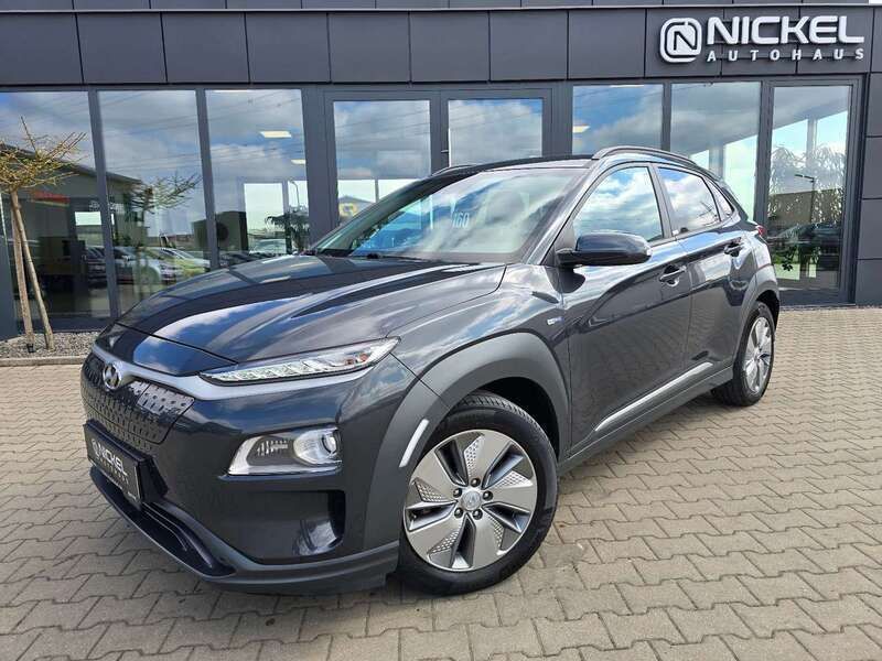 Phantom black / mic Gebraucht 2020 Hyundai Kona SUV | 19.999 € (Superpreis) - Bild 1/3