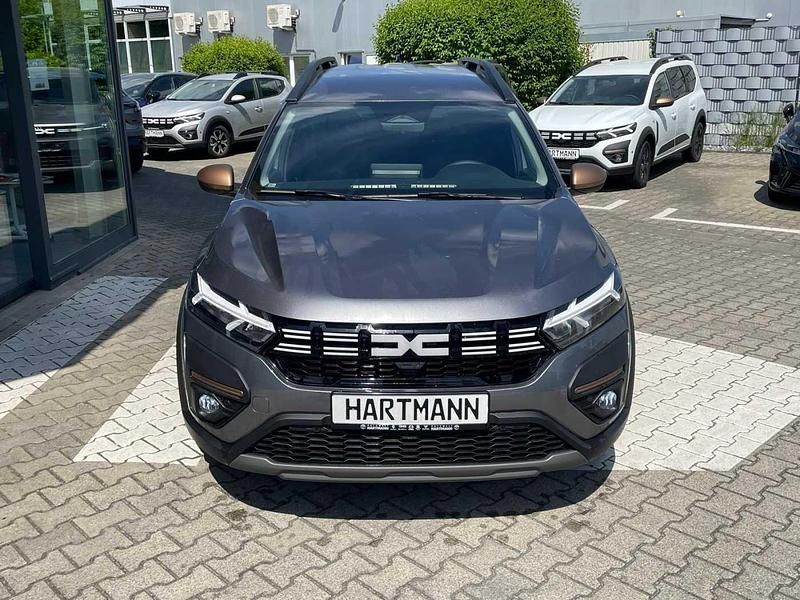 Dolomitgrau (grau) Neu 2024 Dacia Jogger Extreme Van / Kleinbus | 23.340 € - Bild 1/2
