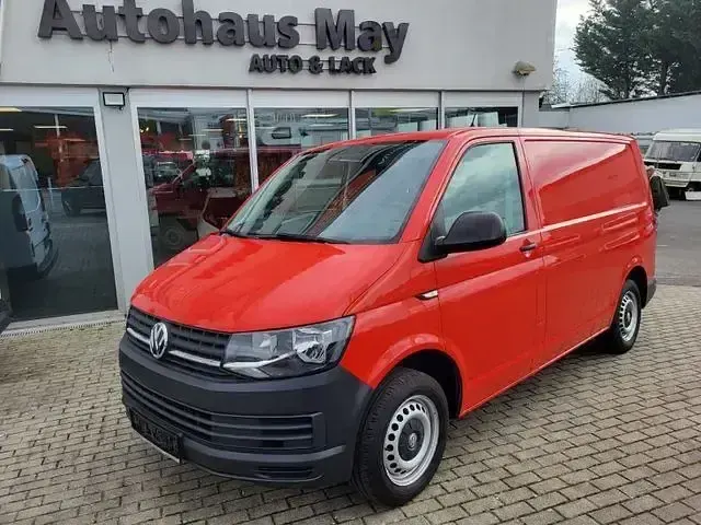 Second-hand VW Transporter 96 CP (70 kW) 2016 Roșu Van
