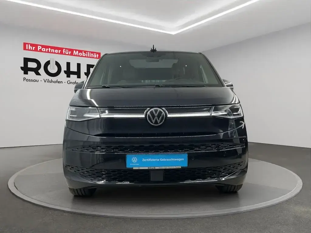 Używany VW Multivan Energetic 218 KM (160 kW) 2023 Czarny Minivan