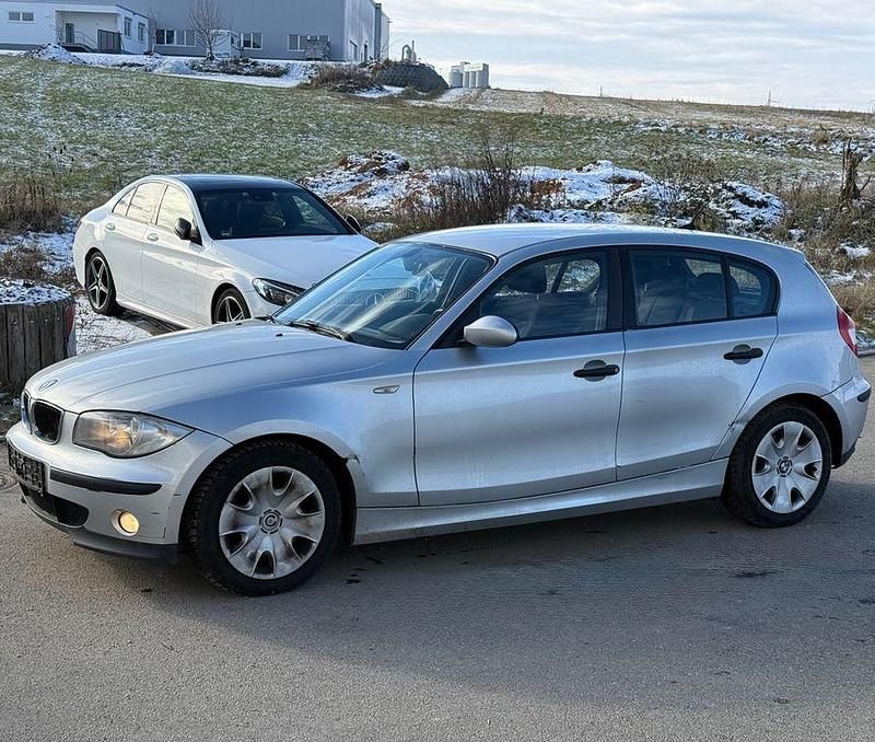 Silber Gebraucht 2005 BMW 116 Advantage Kleinwagen | 750 € (Superpreis) - Bild 1/4