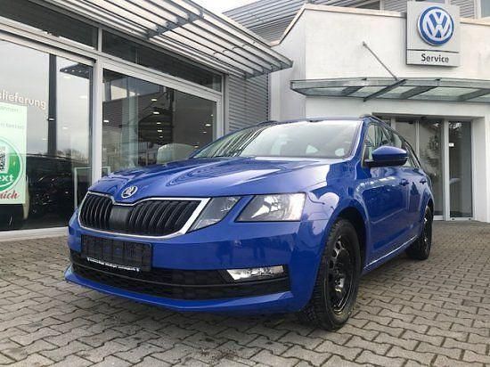 Blau Gebraucht 2018 Skoda Octavia Kombi | 11.780 € (Guter Preis) - Bild 1/4