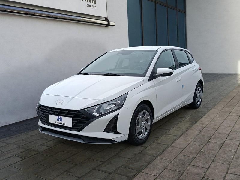Atlas white Neu 2025 Hyundai i20 Select Kleinwagen | 19.250 € (Fairer Preis) - Bild 1/4