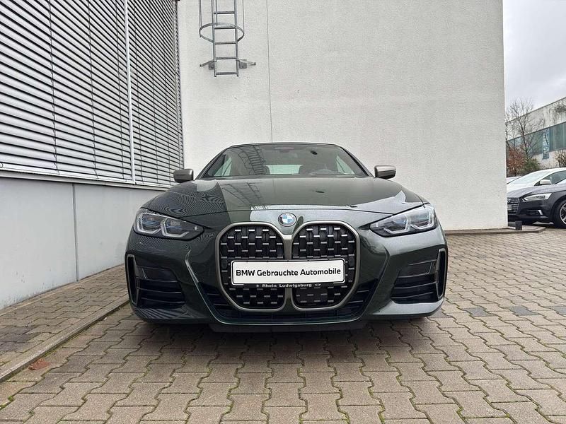 Gebraucht BMW 440 374 PS (275 kW) 2022 Sanremo green metallic Cabrio