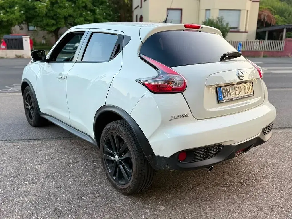 Gebraucht Nissan Juke N-Connecta 117 PS (86 kW) 2017 Weiß SUV