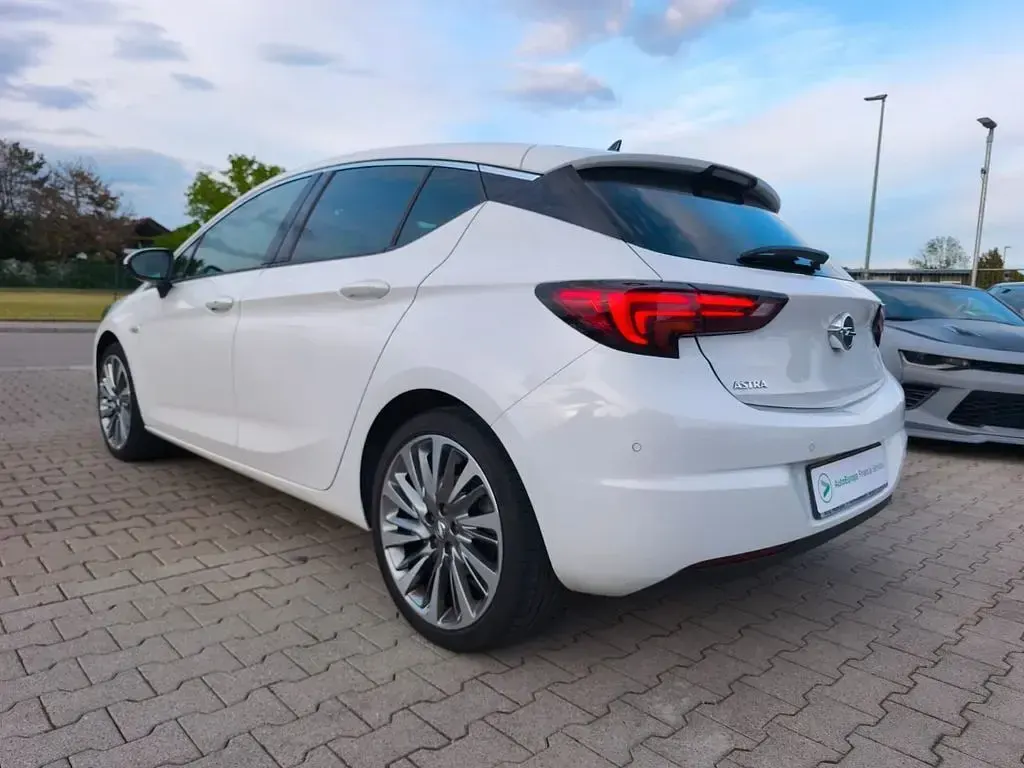 Gebraucht Opel Astra Ultimate 150 PS (110 kW) 2019 Weiß Limousine