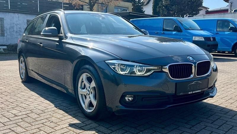 Gebraucht BMW 318 Advantage 150 PS (110 kW) 2019 Grau Kombi