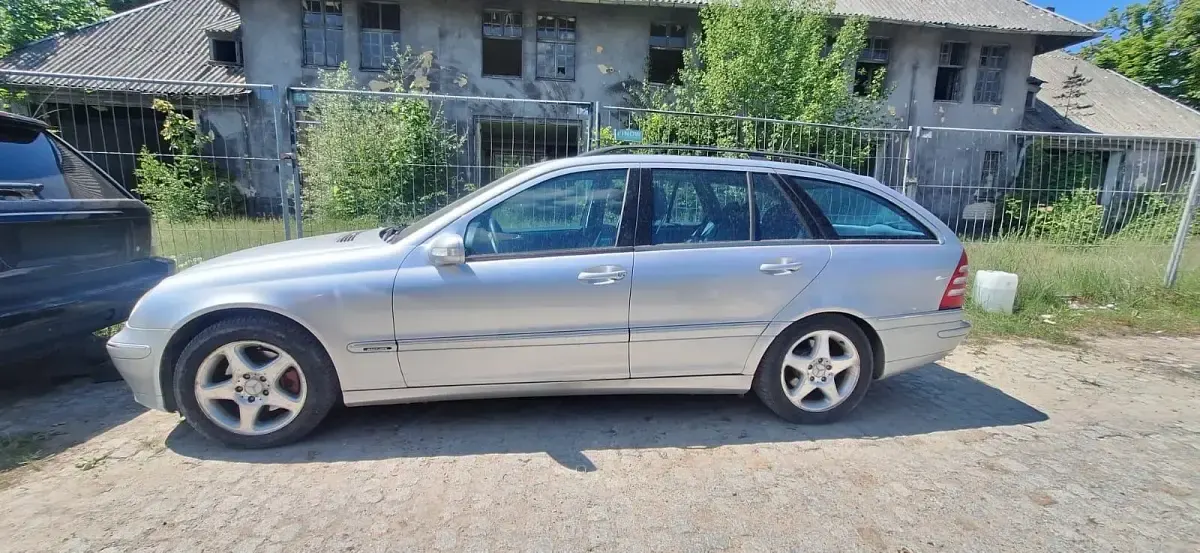 Gebraucht Mercedes C240 170 PS (125 kW) 2001 Silber Kombi