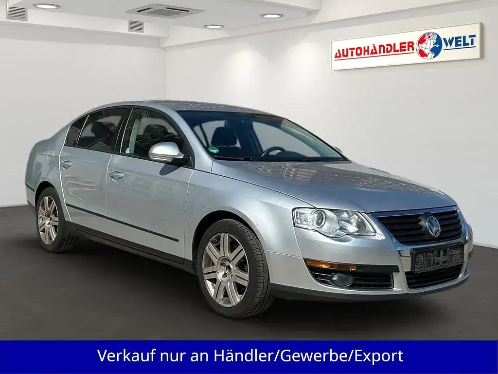 Gebraucht VW Passat 110 PS (80 kW) 2010 Grau Limousine