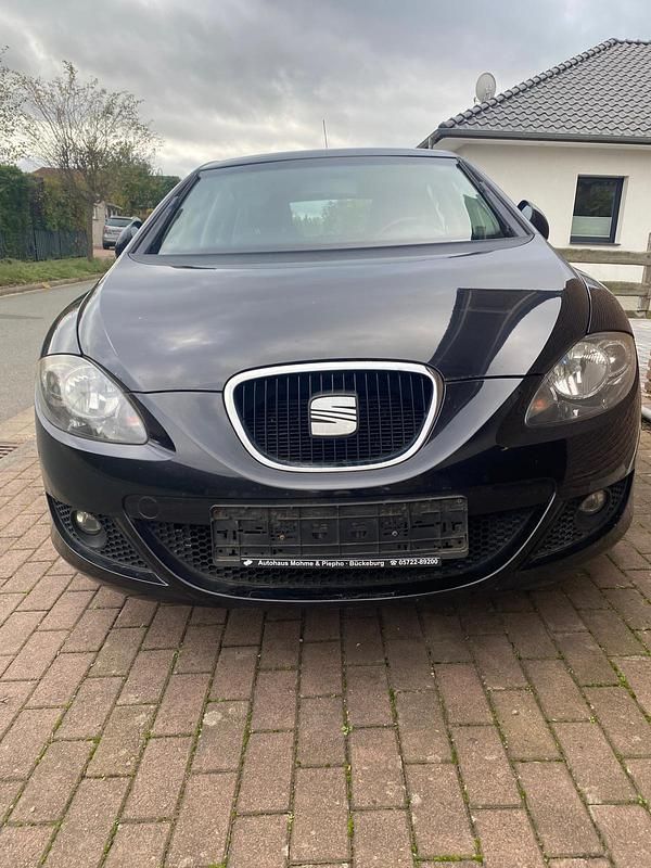 Schwarz Gebraucht 2006 Seat Leon Limousine | 1.199 € (Superpreis) - Bild 1/4