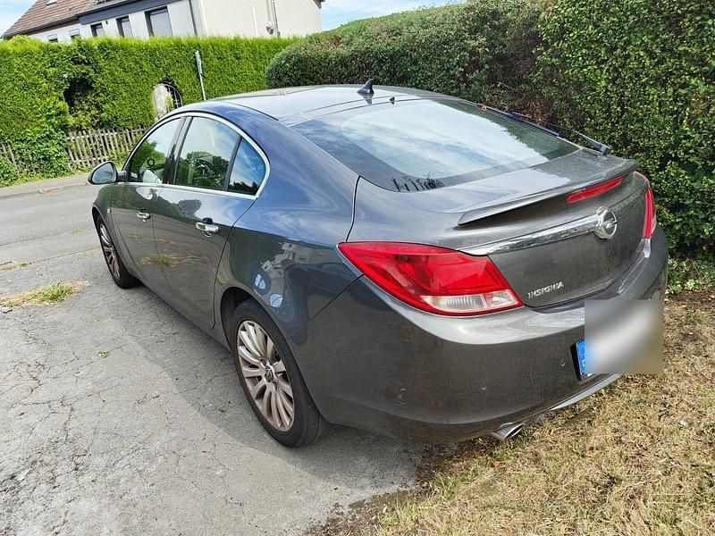 Grau Gebraucht 2009 Opel Insignia Limousine | 3.000 € (Superpreis) - Bild 1/4