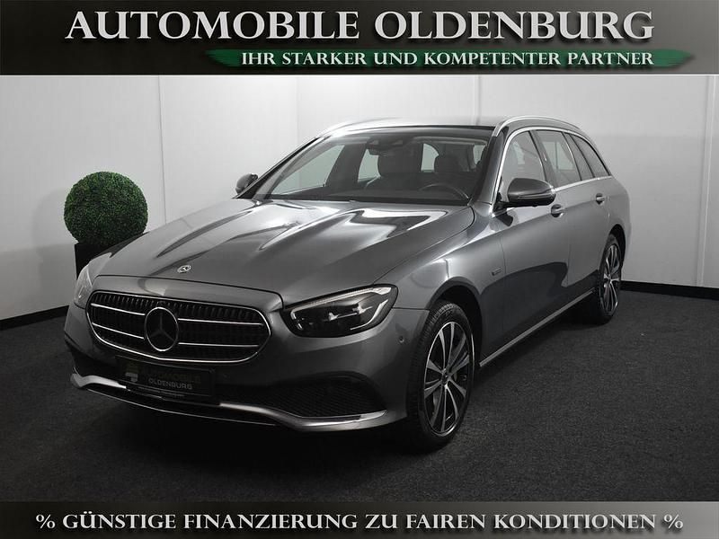 Gebraucht Mercedes E300 Avantgarde 306 PS (225 kW) 2021 Grau Limousine